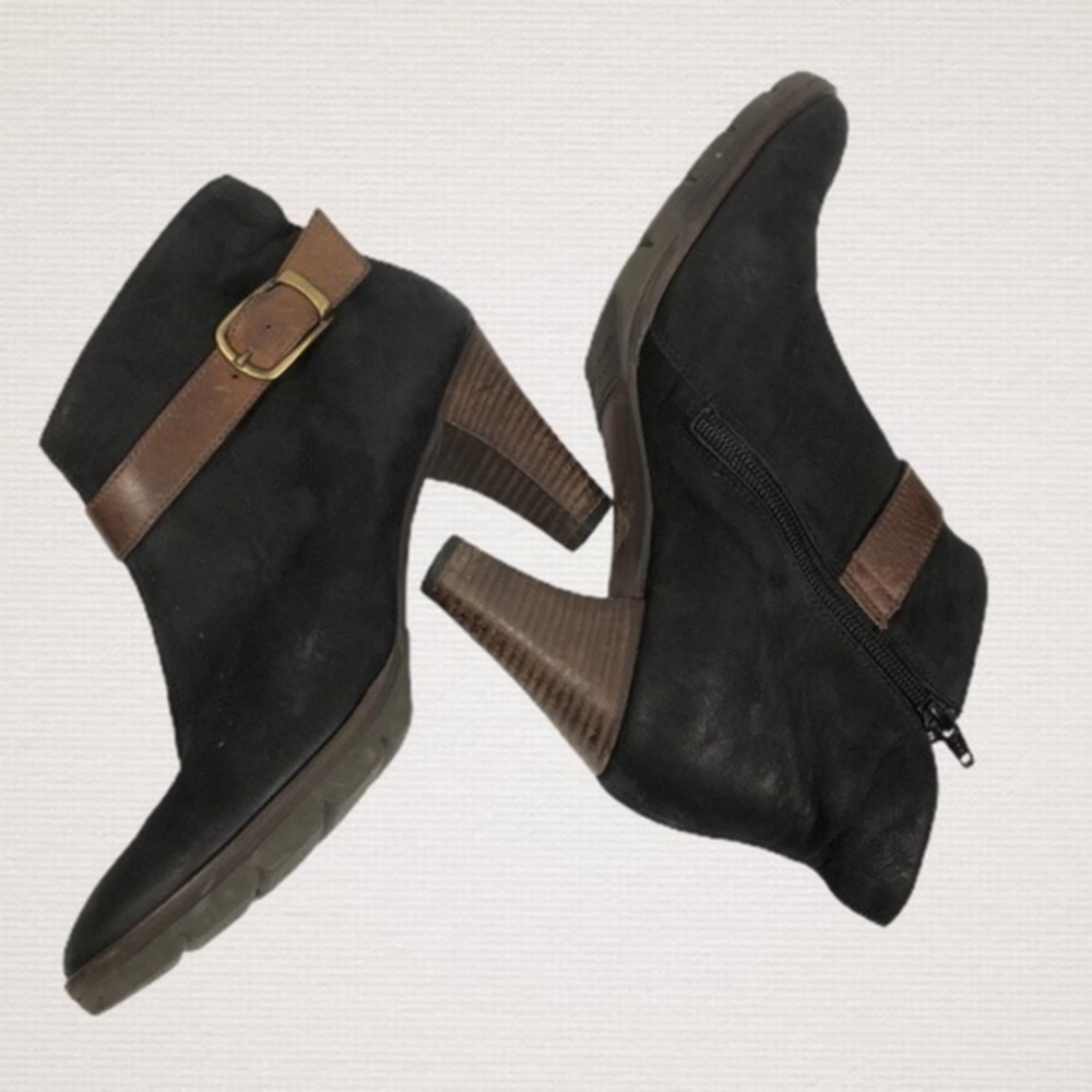 Paul Green black suede booties, EUC